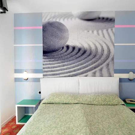 Oliver Hotel 3*