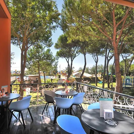 Oliver 3* カオルレ